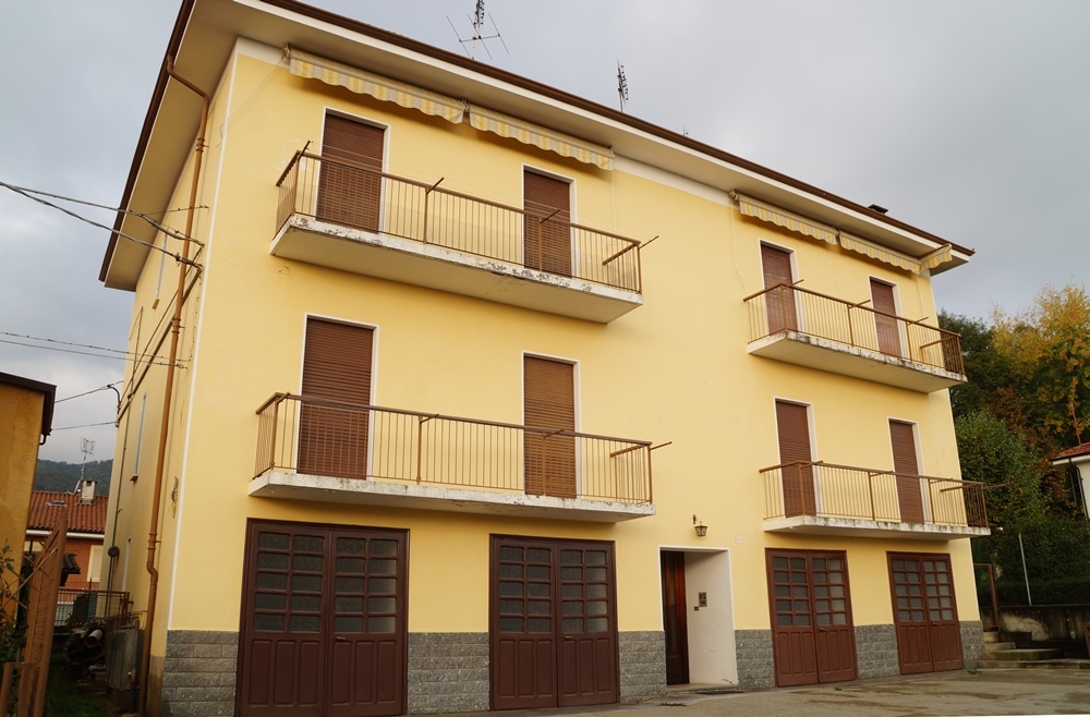 VERZUOLO (Cn) - Alloggio al secondo piano