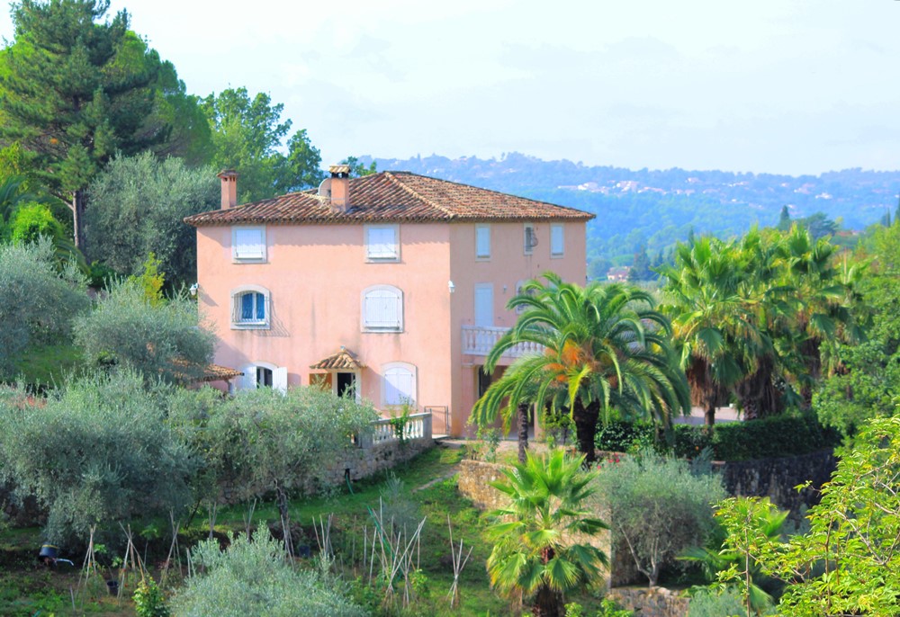 GRASSE (06) - Bastide Provencale